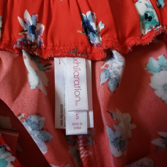 ❤️XHILARATION red floral stripe belt shorts S - Picture 5 of 8